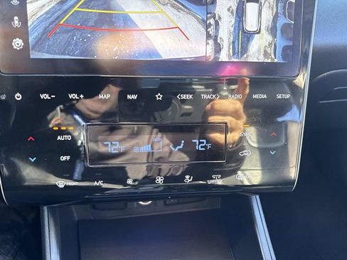 Certified 2024 Hyundai Tucson Limited image 24