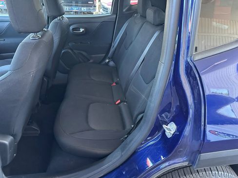 Used 2021 Jeep Renegade Sport w/ Sport Appearance Group AWD/4WD image 11