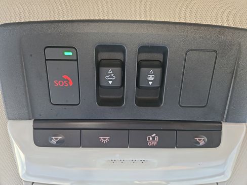 Used 2023 Nissan Pathfinder Platinum w/ Cargo Package image 23