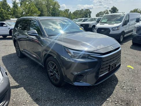 Used 2024 Lexus TX 350 AWD w/ Technology Package image 2
