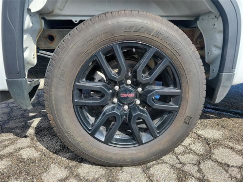 Used 2023 GMC Sierra 1500 Elevation AWD/4WD image 5