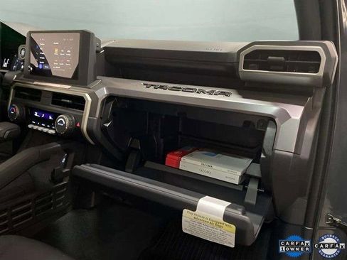 Used 2025 Toyota Tacoma SR5 image 74