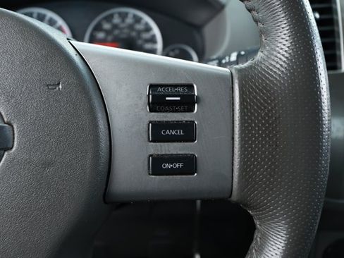 Used 2019 Nissan Frontier SL RWD image 14