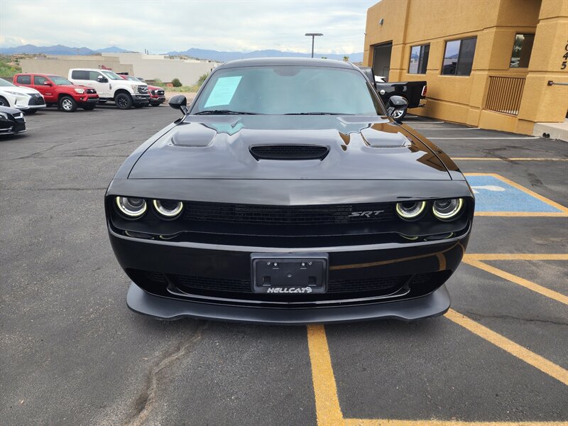 Used 2017 Dodge Challenger SRT Hellcat RWD image 8