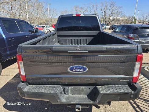 Used 2018 Ford F250 XL w/ Power Equipment Group image 9