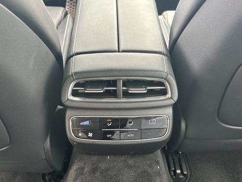 Used 2023 Genesis G70 2.0T w/ Sport Prestige Package AWD/4WD image 15