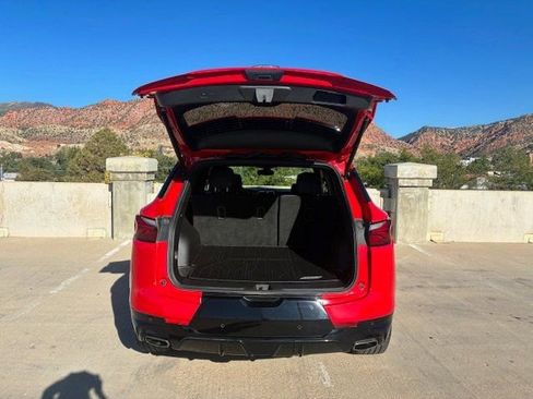 Used 2022 Chevrolet Blazer RS w/ Enhanced Convenience Package image 8