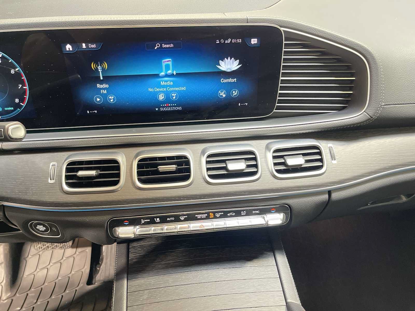 Used 2022 Mercedes-Benz GLS 450 4MATIC image 16