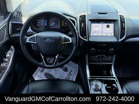 Used 2019 Ford Edge SEL w/ Cold Weather Package FWD image 12