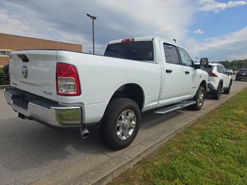 Used 2024 RAM 2500 Big Horn AWD/4WD image 3