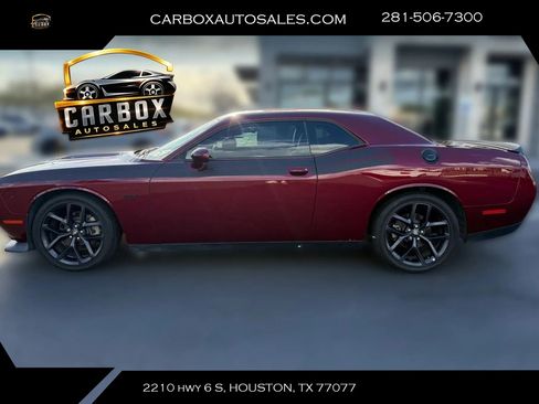 Used 2023 Dodge Challenger R/T w/ Plus Package RWD image 2