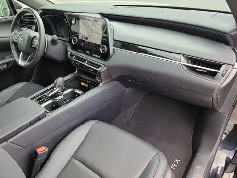 Used 2024 Lexus RX 350 FWD w/ Technology Package image 3