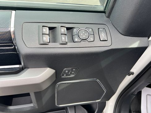 Used 2021 Ford F350 Platinum w/ FX4 Off-Road Package AWD/4WD image 11