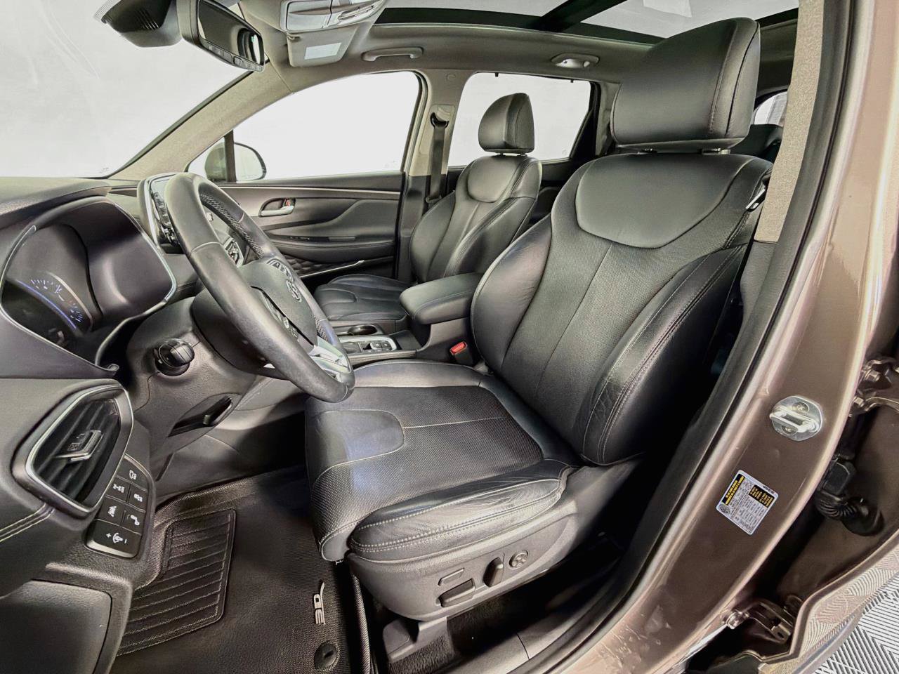 Used 2020 Hyundai Santa Fe Limited AWD/4WD image 32