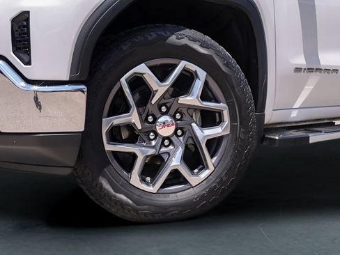 Used 2023 GMC Sierra 1500 SLT AWD/4WD image 4