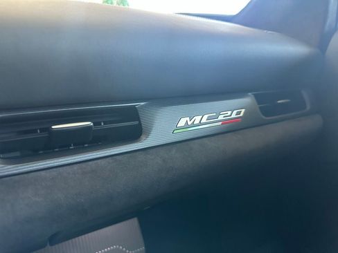 Used 2023 Maserati MC20 Coupe RWD image 28