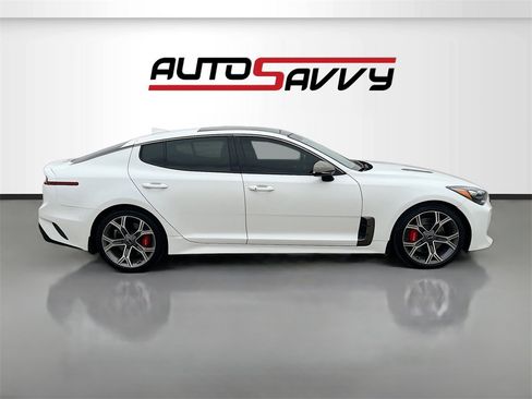 Used 2021 Kia Stinger GT1 image 8