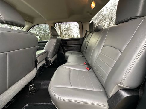 Used 2018 RAM 2500 Tradesman w/ Popular Equipment Group image 40