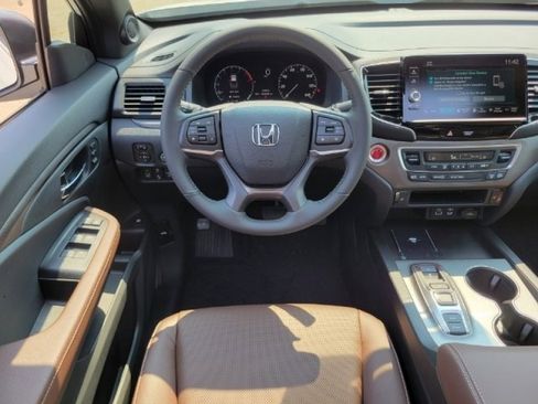 Certified 2024 Honda Ridgeline RTL+ image 3