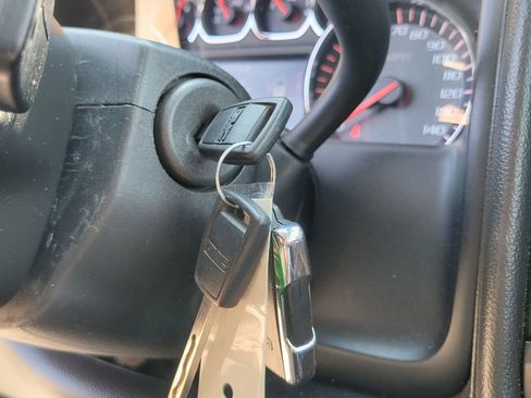 Used 2014 GMC Sierra 1500 SLE w/ All-Terrain Package image 51