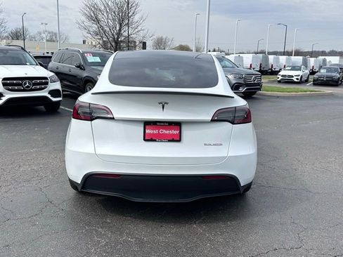 Used 2024 Tesla Model Y Performance AWD/4WD image 9