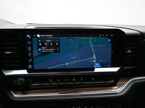 Certified 2025 Chevrolet Silverado 2500 LT w/ Convenience Package image 17