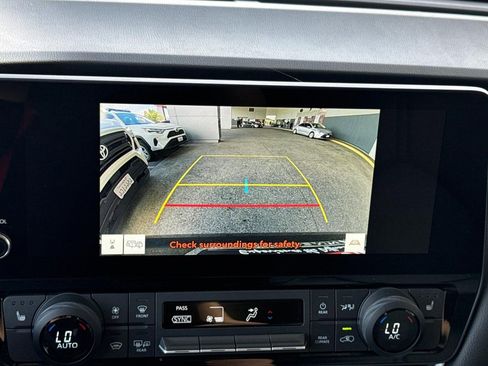 Used 2025 Toyota Grand Highlander FWD image 24