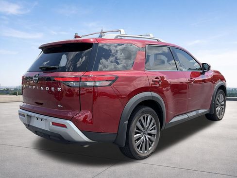 Certified 2024 Nissan Pathfinder SL w/ SL Premium Package FWD image 5