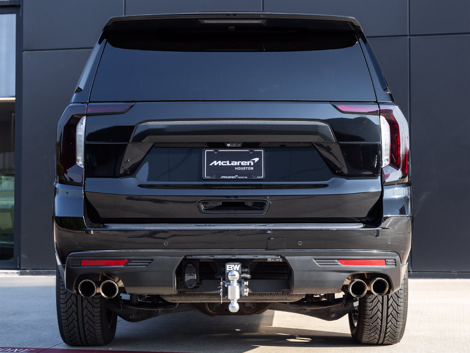 Used 2021 GMC Yukon Denali w/ Denali Premium Package RWD image 7