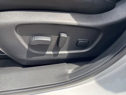 Used 2020 Nissan Rogue Sport SV w/ Technology Package AWD/4WD image 19
