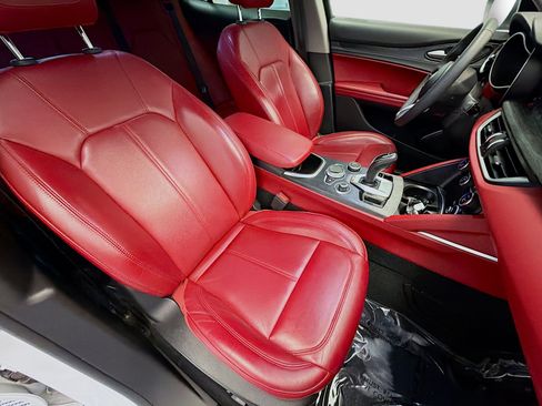Used 2020 Alfa Romeo Stelvio w/ Nero Edizione RWD image 15