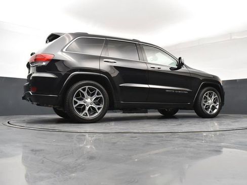 Used 2019 Jeep Grand Cherokee Overland AWD/4WD image 24