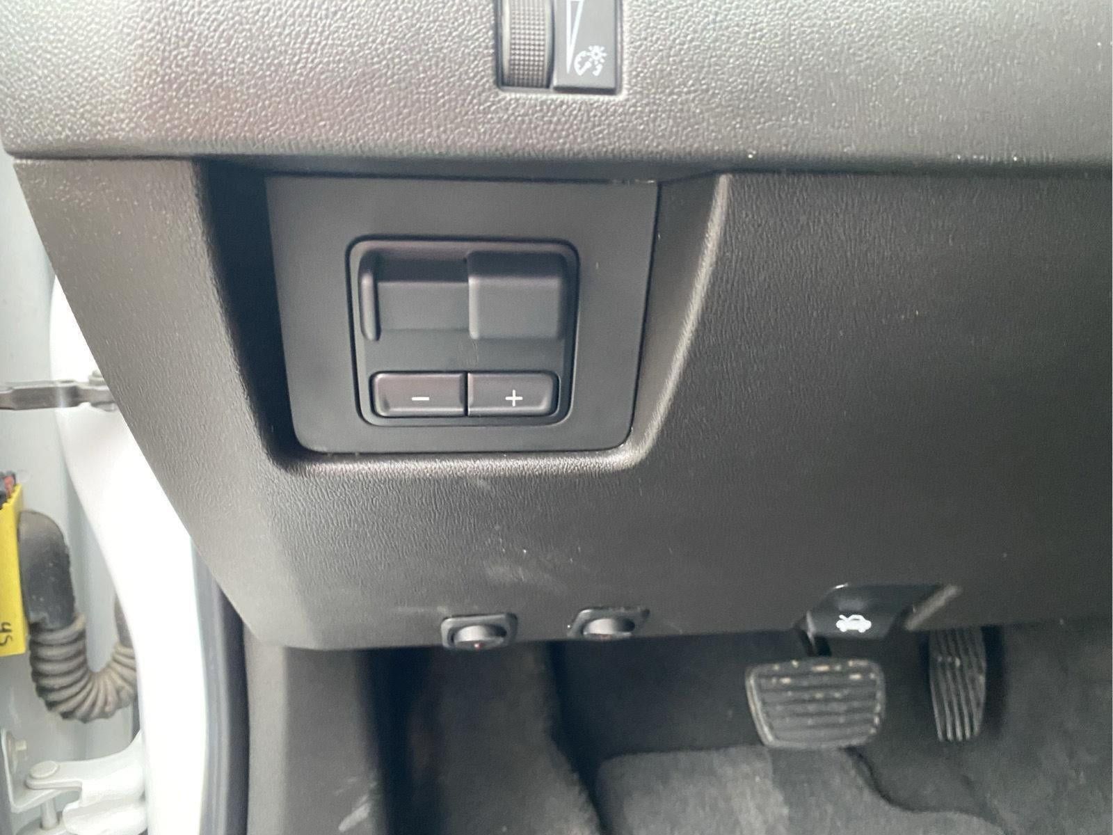 Used 2025 GMC Canyon Elevation AWD/4WD image 27
