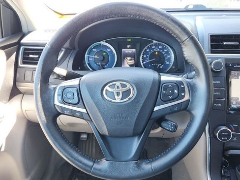 Used 2015 Toyota Camry XLE FWD image 16