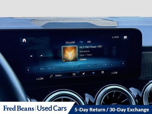 Used 2022 Mercedes-Benz GLB 250 4MATIC image 19