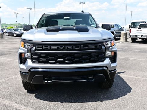 New 2026 Chevrolet Silverado 1500 Custom Trail Boss AWD/4WD image 3