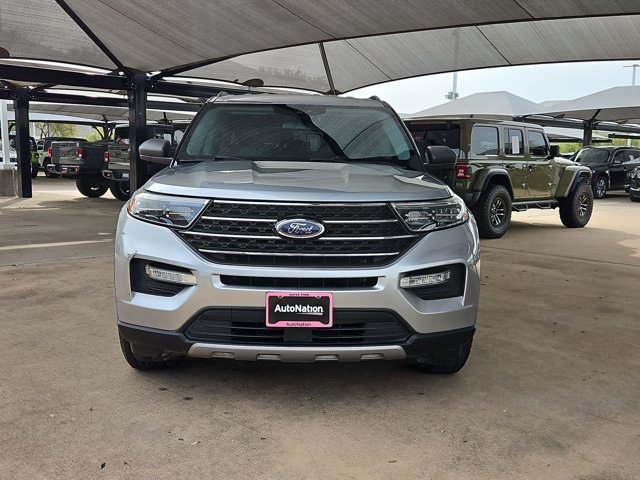Used 2021 Ford Explorer XLT w/ Equipment Group 202A RWD image 2