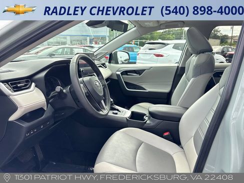 Used 2023 Toyota RAV4 XLE Premium AWD/4WD image 3