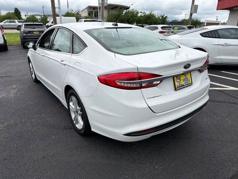 Used 2018 Ford Fusion SE FWD image 8