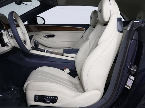 New 2026 Bentley Continental GTC AWD/4WD image 2