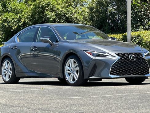 Used 2021 Lexus IS 300 w/ Comfort Package RWD image 6