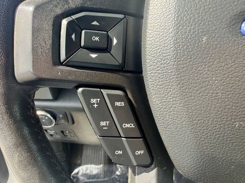 Used 2020 Ford F150 XLT w/ Equipment Group 302A Luxury AWD/4WD image 24