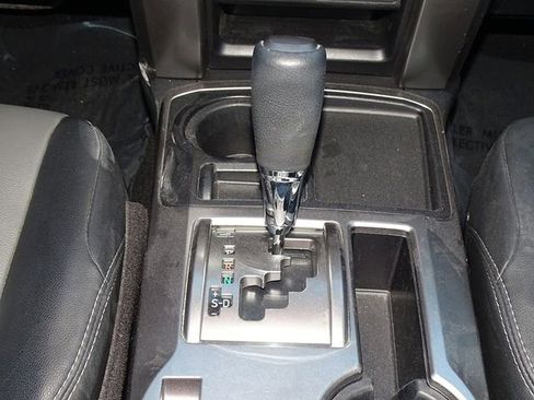 Used 2022 Toyota 4Runner SR5 Premium image 40