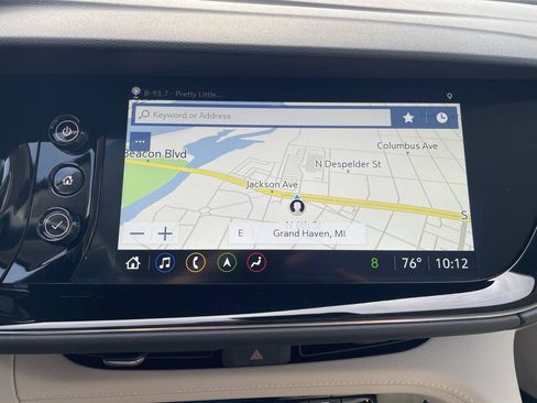 Used 2023 Buick Envision Avenir AWD/4WD image 22
