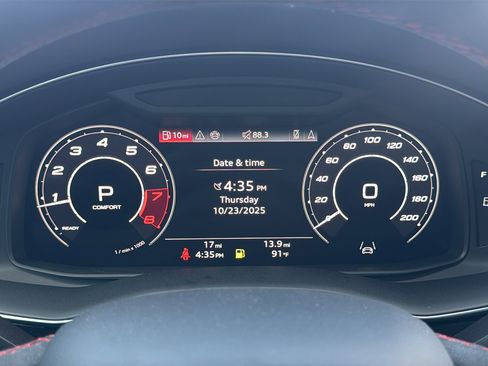 New 2026 Audi RS Q8 performance image 21