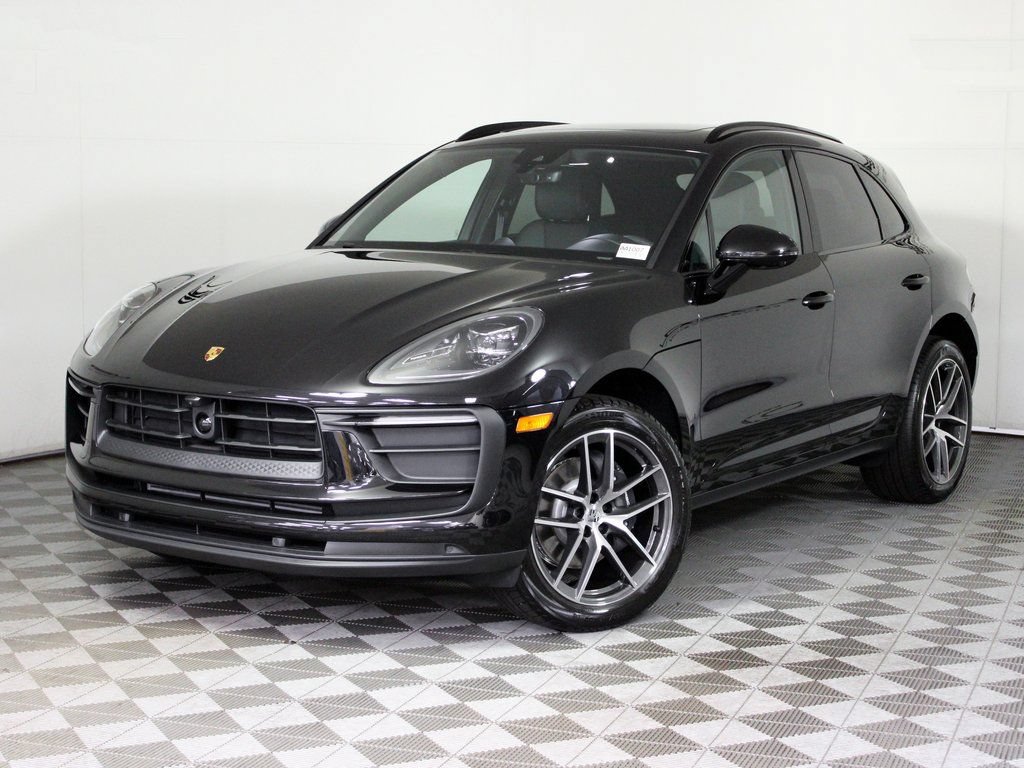 Certified 2026 Porsche Macan AWD/4WD image 1