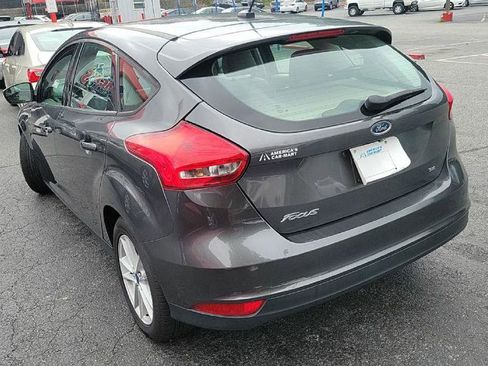 Used 2017 Ford Focus SE image 3