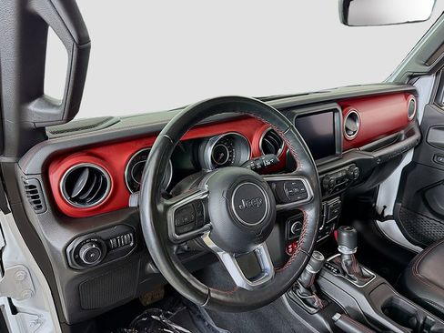 Used 2022 Jeep Wrangler Unlimited Rubicon w/ Cold Weather Group image 18