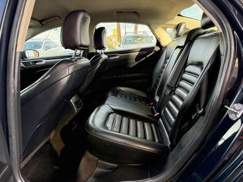 Used 2020 Ford Fusion SEL FWD image 43
