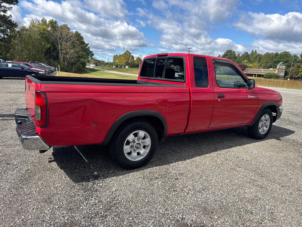 Used 2000 Nissan Frontier XE RWD image 9